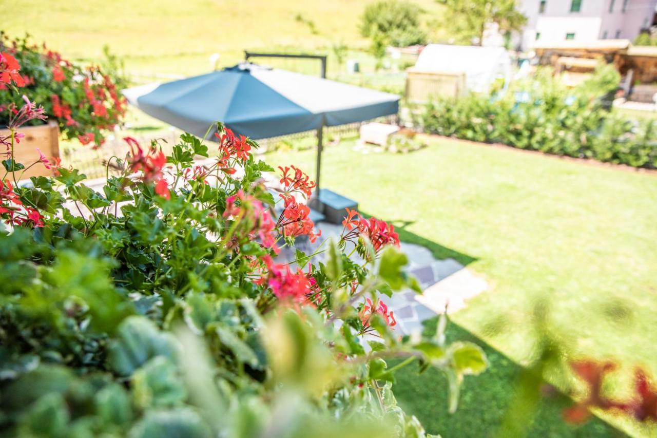 Garni Maso San Michele Hotel กาวาเลเซ ภายนอก รูปภาพ